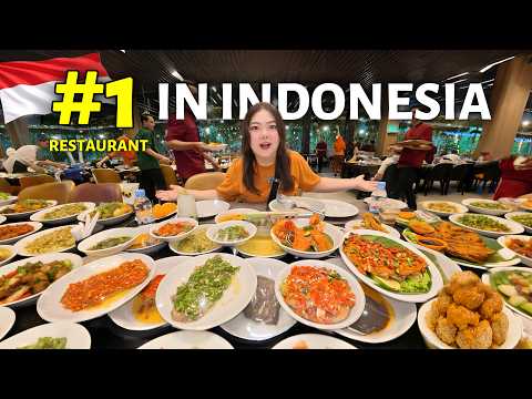 #1 Restaurant in Indonesia That Floods Your Table with Nasi Padang 🇮🇩 PAGI SORE