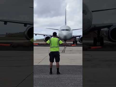 Aircraft Marshaller's view of the inbound United Island Hopper at Majuro, Marshall Islands, 08OCT24