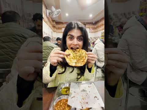 Best Places to Eat in Amritsar 🍽️ | Must-Try Street Food!